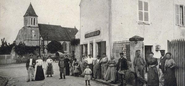 MAGNY-les-HAMEAUX (S.-et-O.)  La Place, carte postale